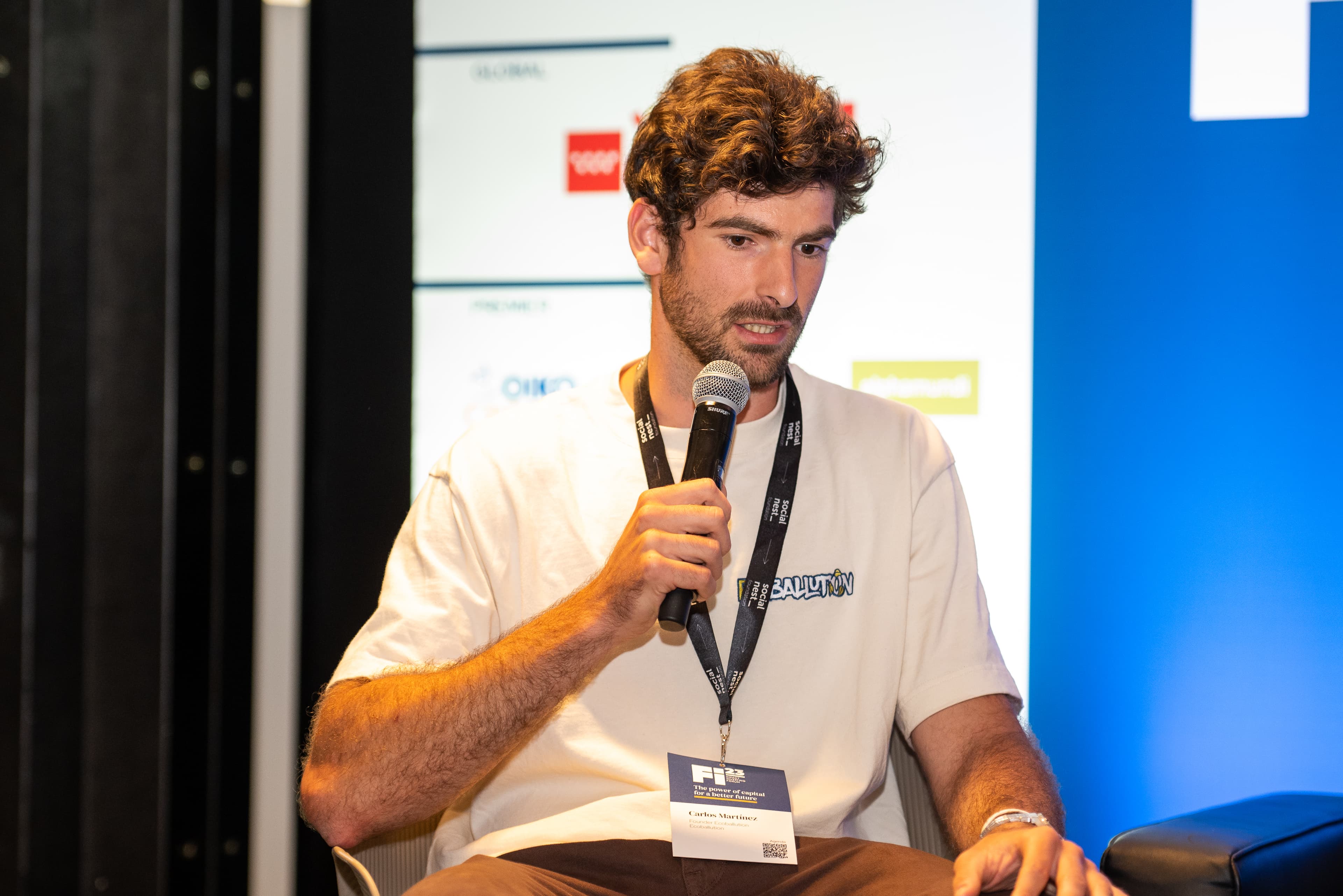 Carlos Martínez Pardo jugando baloncesto